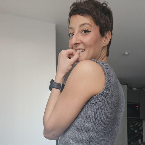 Simple sweater vest - knitting pattern
