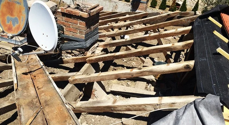 Rénovation d’une toiture en tuiles de Marseille sur une villa à La Turbie — photo 9 sur 28 — CEG TOITURE