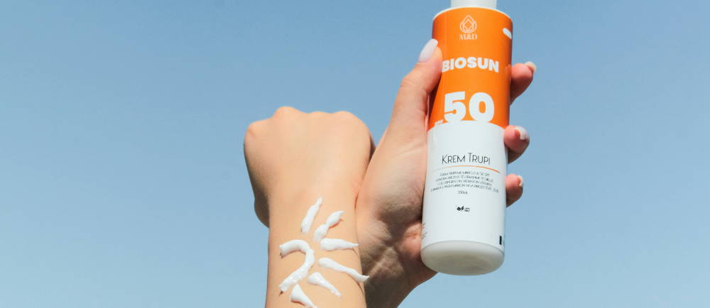 Sunscreen and hands