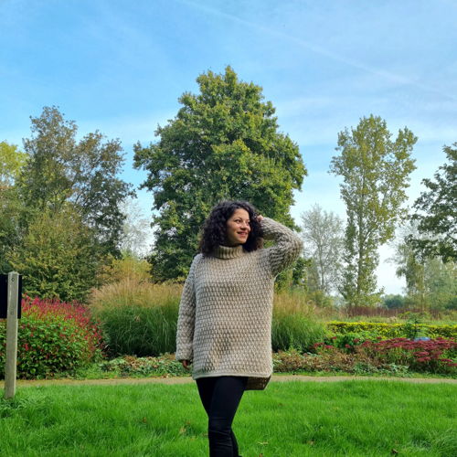 Coaty Sweater. Trendy Alpine Stitch Häkelpullover Muster | Gemütliches strukturiertes Design