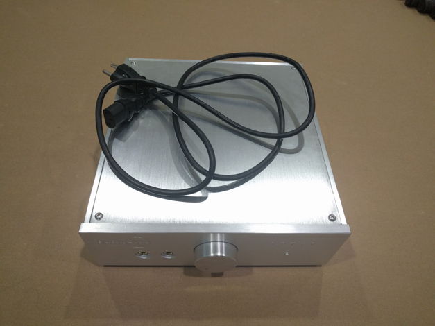Burson Ha-160D Solid state Amp/DAC/Pre-amp