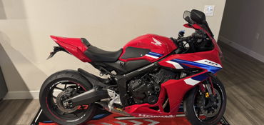 2024 HONDA CBR650R motorcycle for rent near Forney, TX