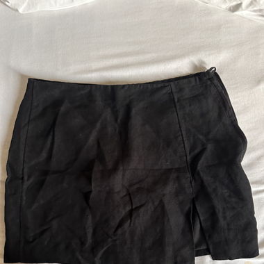 black mini skirt