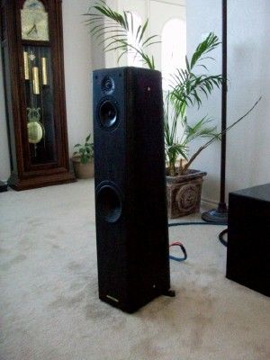 Sonus Faber Toy Tower speakers Barred Leather