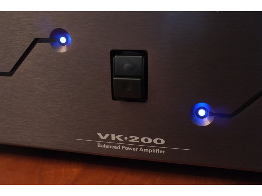 Balanced Audio Technology (BAT) VK-200 Gorgeous Condition