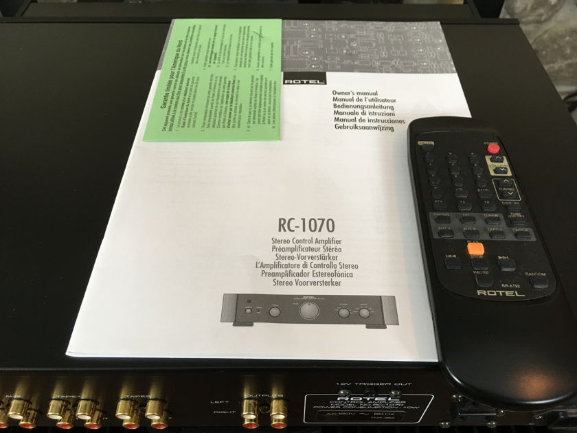 Rotel RC1070 Pre and RB1070 Amp Both in Mint Condition, Perfect Pair