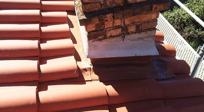 Rénovation de la couverture en tuiles romanes à Menton — photo 23 sur 34 — CEG TOITURE