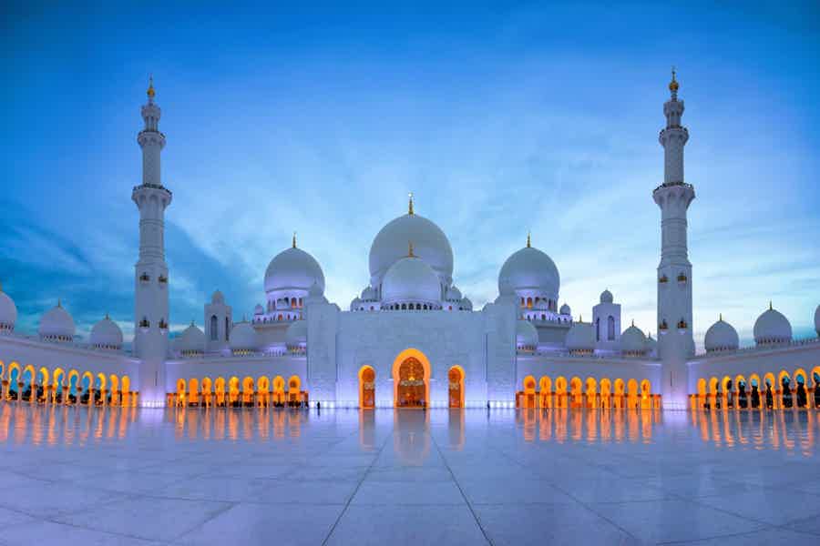 From Dubai Shared Tour: Abu Dhabi Cultural Tour Mosque, Louvre & Lunch - photo 1