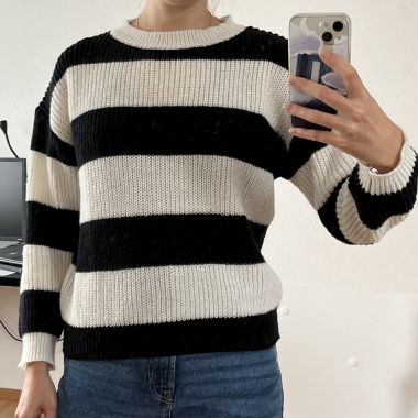 Black and white stripe Sweater