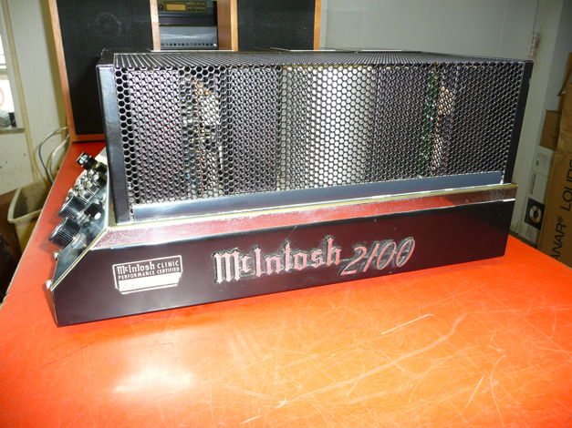 McIntosh MC-2100 Power Amp