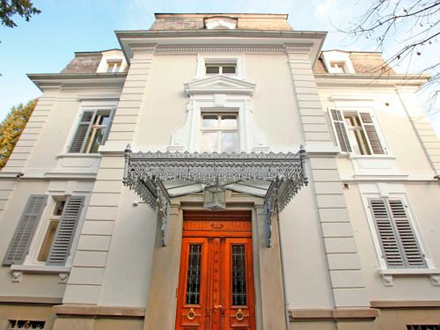 Porto
- newClassic mansion in Wollishofen (c) Engel & Völkers Zurich Paradeplatz (1).jpg