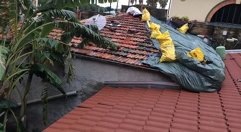 Rénovation d’une toiture en tuiles métalliques à Menton — photo 25 sur 27 — CEG TOITURE