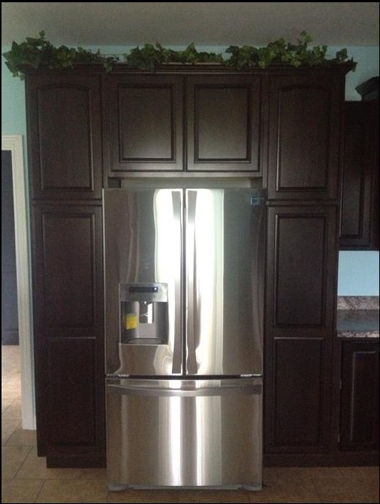 DOUBLE PANTRY SURROUND REFRIGERATOR DOUBLE PANTRY SURROUND REFRIGERATOR