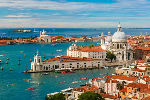 Naturalistic Kayak Class in Venice: training in the lagoon