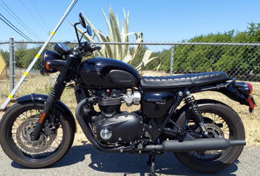 2017 TRIUMPH BONNEVILLE T120 BLACK motorcycle for rent near Orangevale, CA