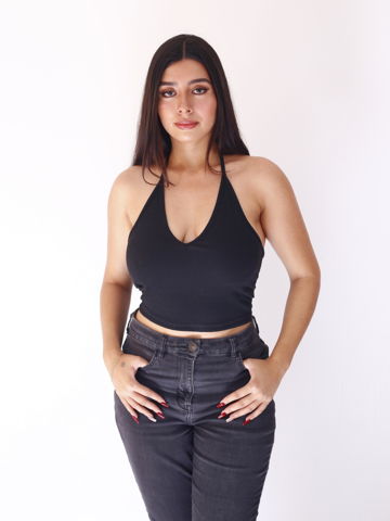 Noemi Flores