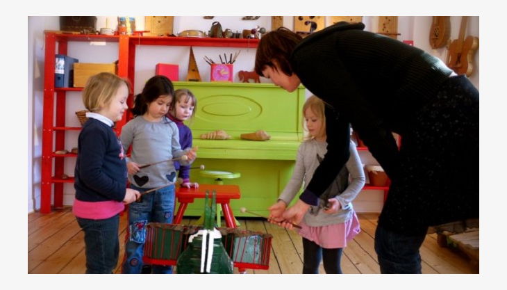 kindermuseum wuppertal kinder holztrommel ap