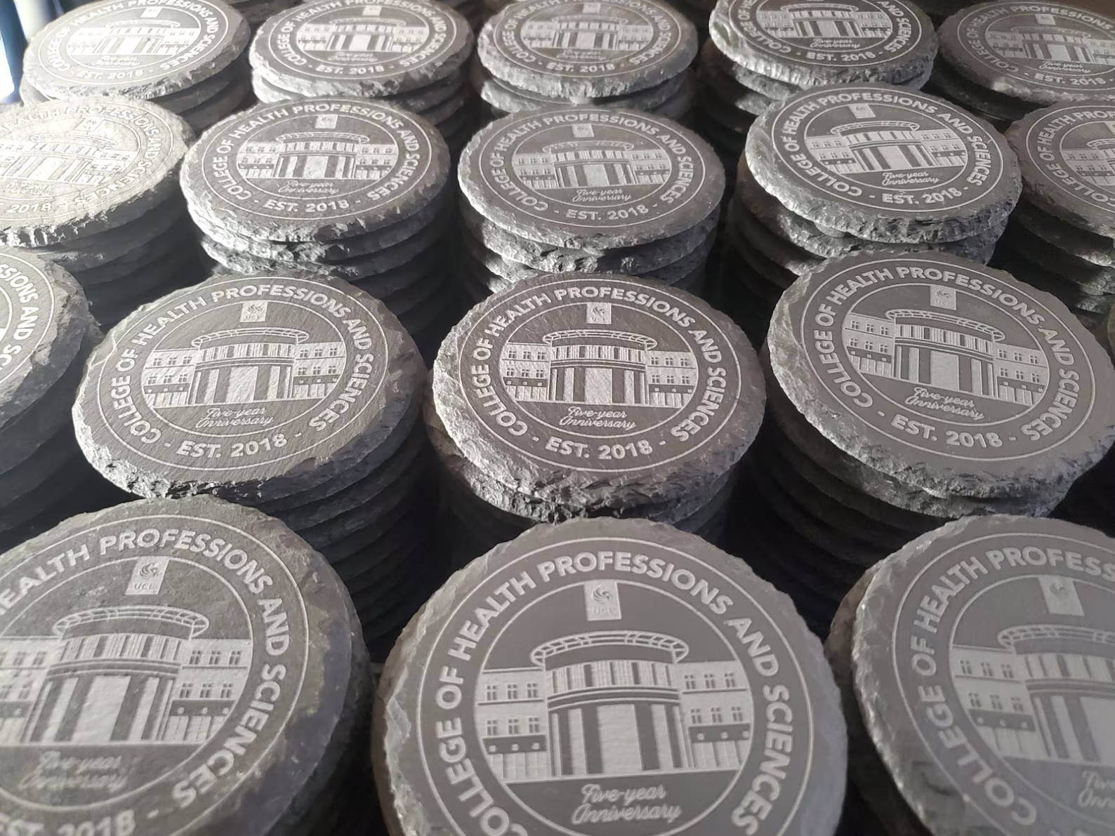Can You Recommend Some Reliable Laser Engraving Machines for Small Businesses 004
