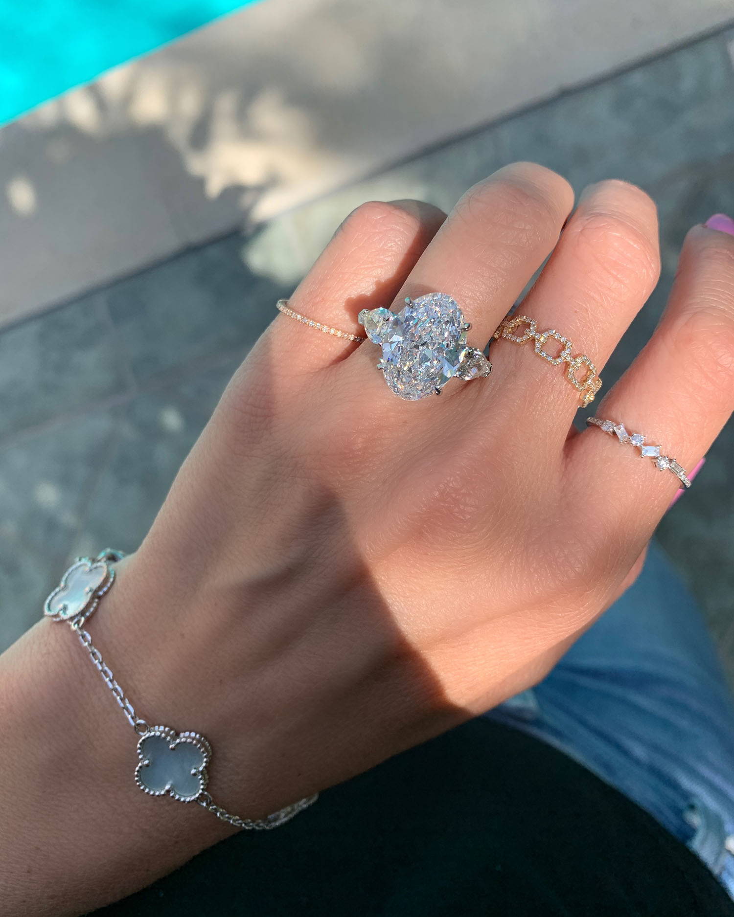 Miss Diamond Ring 7 Carat 8 Carat Oval Diamond Engagement Ring