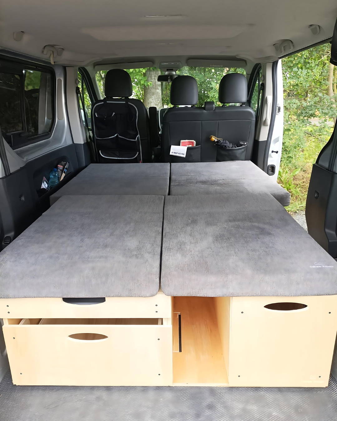 Renault trafic van aménagé shop