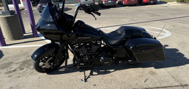 2020 HARLEY-DAVIDSON ROAD GLIDE SPECIAL motorcycle for rent near San Antonio, TX