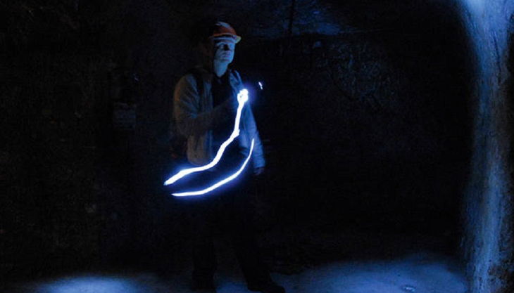 historische felsengaenge licht führer taschenlampe