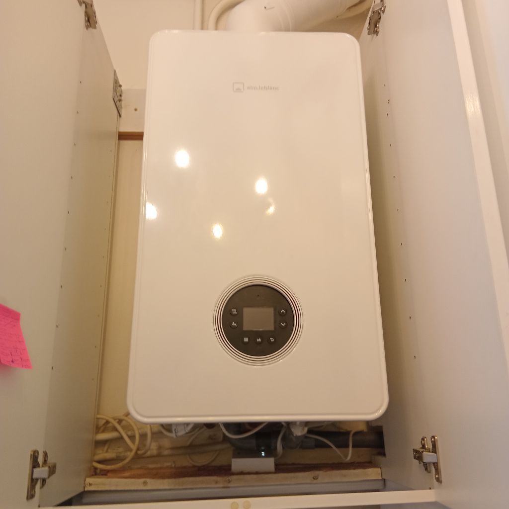 Baignoire et meuble vasque