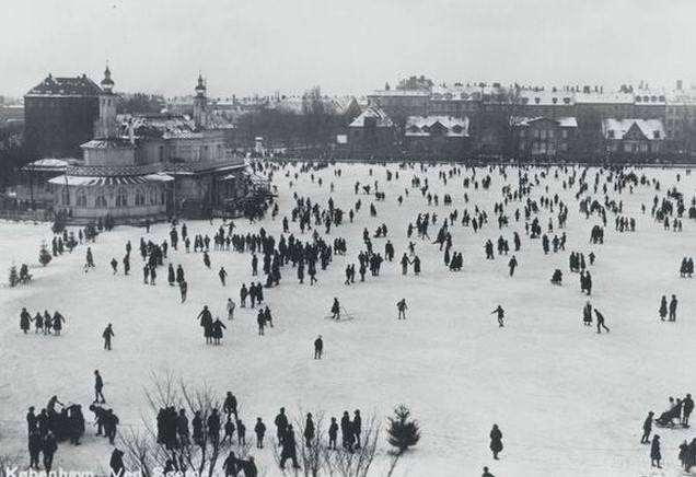 Skøjtebane på søerne ved søpavillionen Kbh, wiki commons