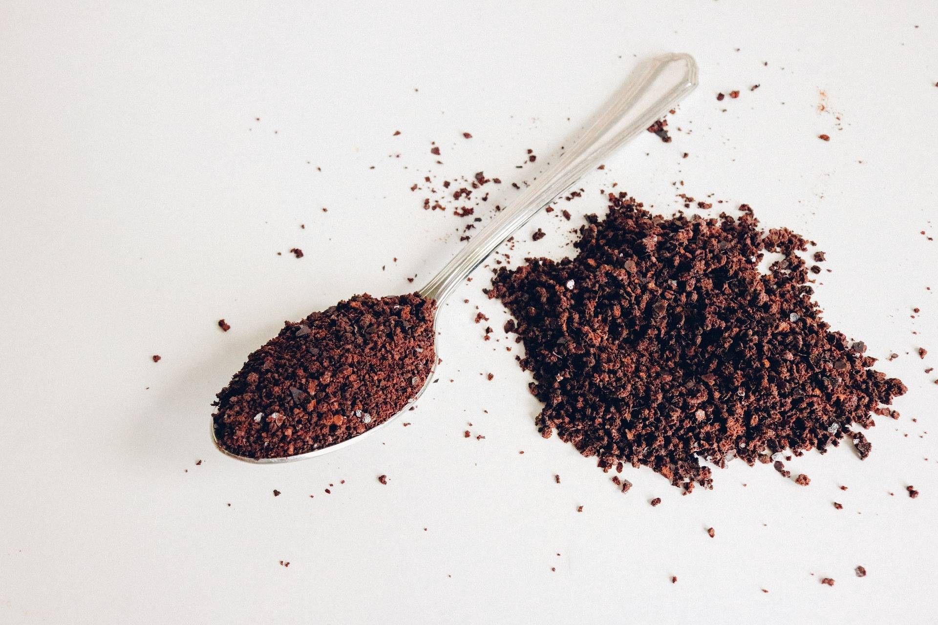Instant vs Whole Beans - The Difference Between Instant Coffee And Whole Bean Coffee