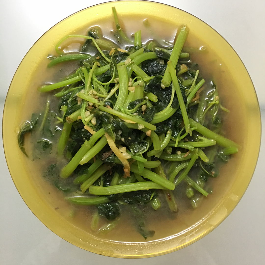 Dec 3rd, 2019 - stirred fried spinach. ;9 simple and nice.