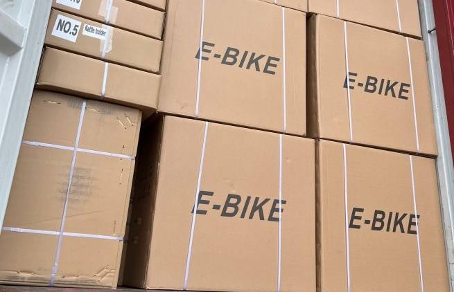 NaiciBikeC2が2台ならんでいるところ