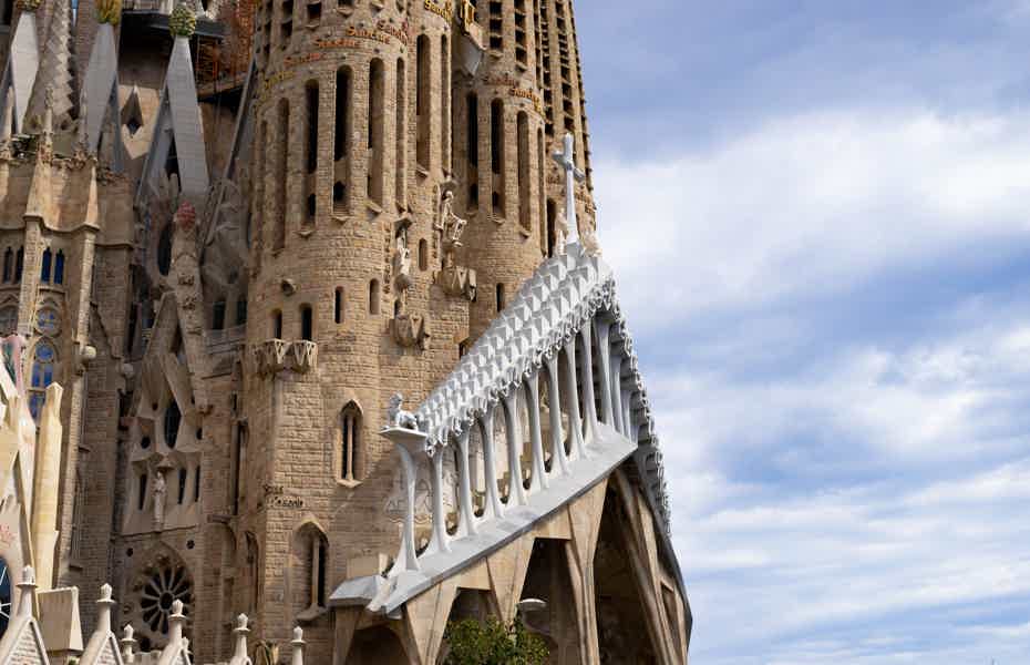 Guided Tour of Park Güell & Sagrada Familia with Skip-the-Line Access - photo 3