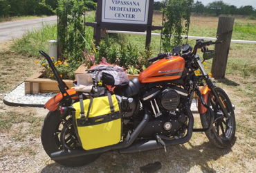 2020 HARLEY-DAVIDSON IRON 883 motorcycle for rent near McKinney, TX