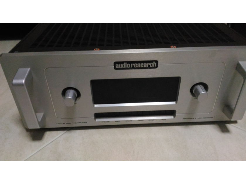 Audio Research  reference 5 Tube Pre amp - 230V