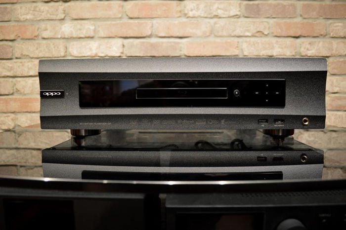 OPPO BDP-105 - Reference Audiophile Blu-Ray Player / CD...