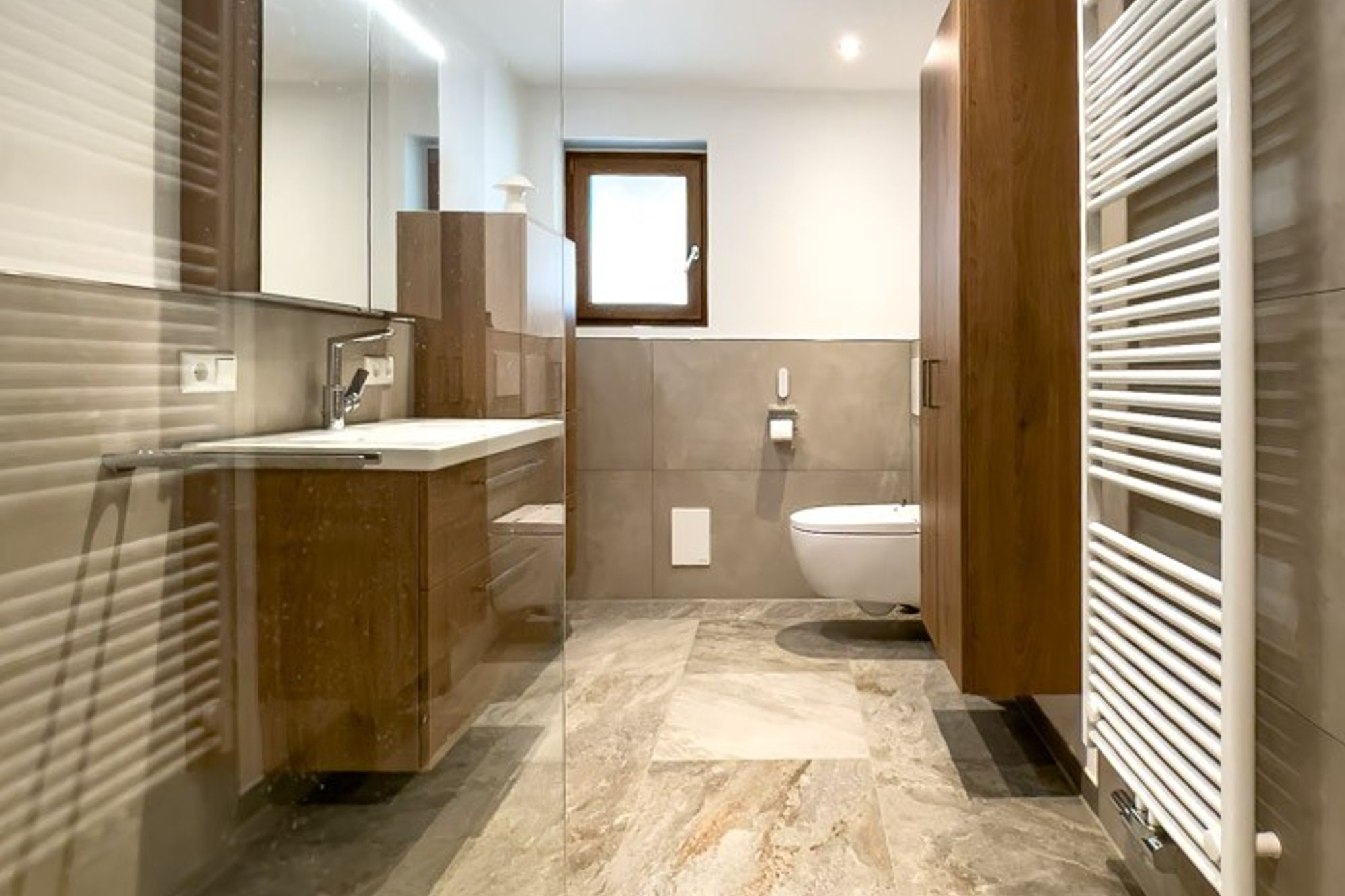 Foto Kundenreferenz Badsanierung Barrierefreiheit und Komfort