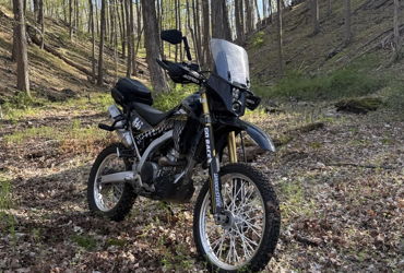 2016 YAMAHA WR250R motorcycle for rent near Bridgeport, TX