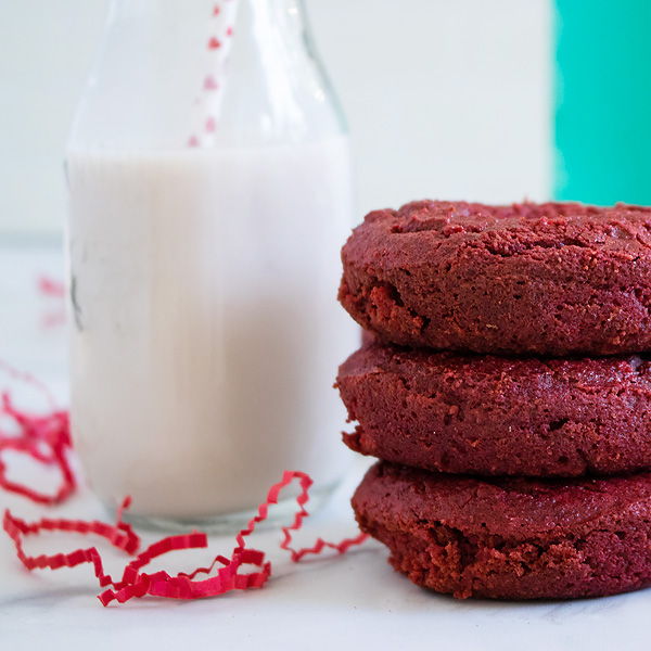 low-carb valentines red velvet donuts