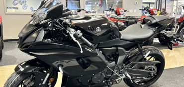 2025 YAMAHA YZF-R7 motorcycle for rent near Murfreesboro, TN