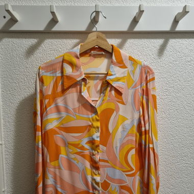 Orange-rosa Bluse im Vintage-Look