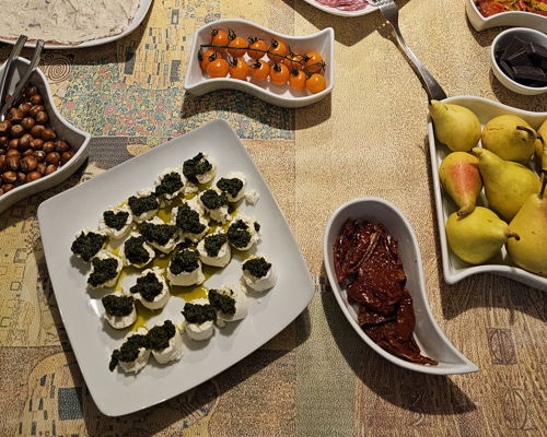 Cooking classes Turin: Seratina in Turin with sandwiches and miassa