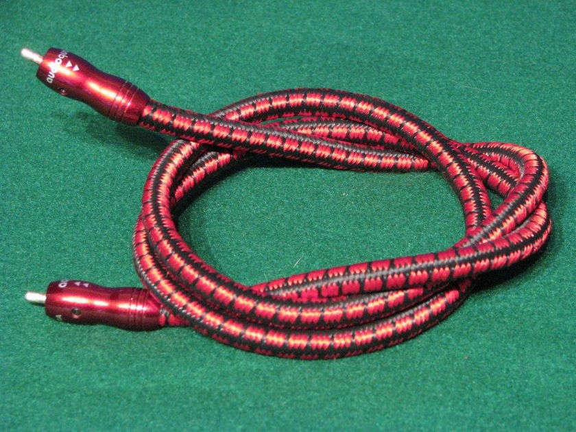 Audioquest King Cobra 1.0 meter RCA SINGLE used cable in excellent condition, high quality cable, Please note, this is a single cable only