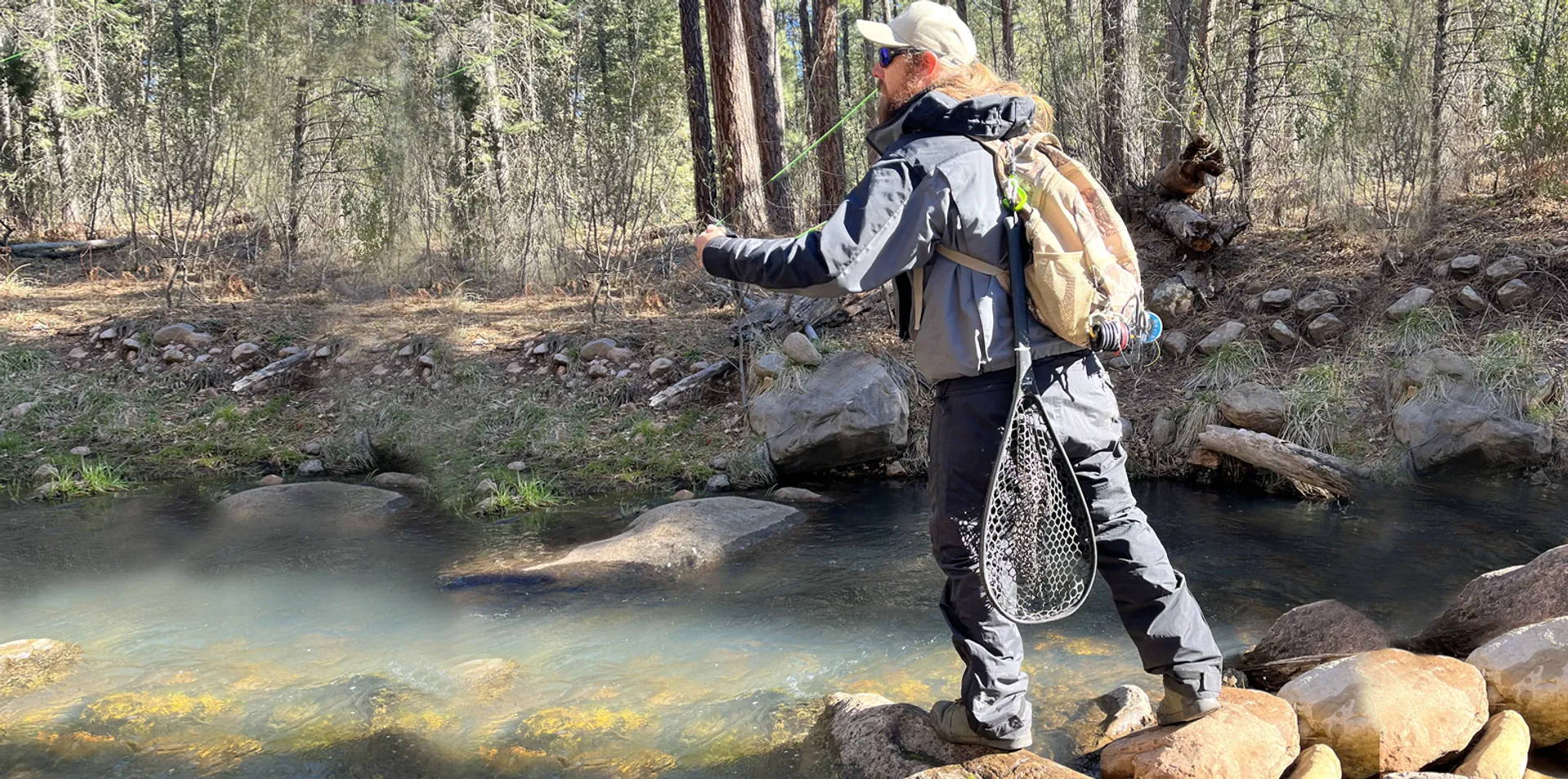 This fishing pants are crafted from durable nylon material and feature quick-drying capabilities