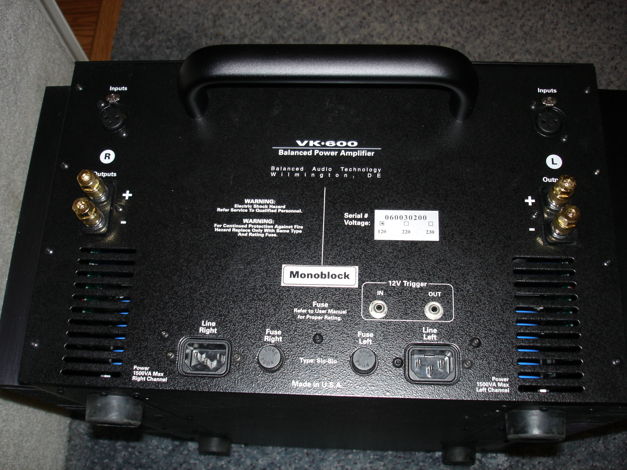 Balanced Audio Technologies VK-600 se BAT Stereo Amp No...