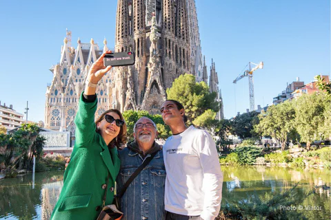 Sagrada Familia Small Group Guided Tour with Skip the Line Ticket
