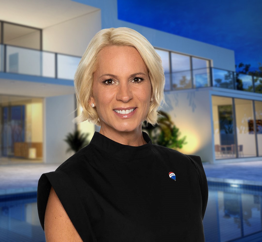 Julie Brochu, Residential Real Estate Broker