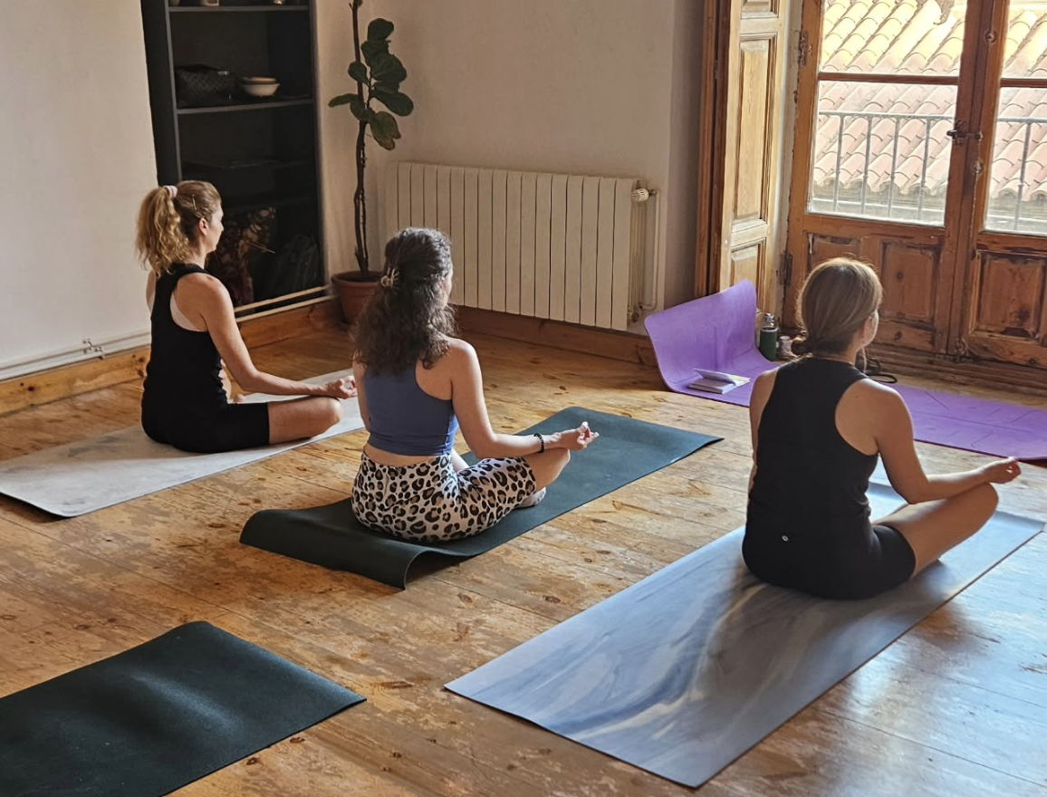 Atiyasana: Yoga Social Madrid