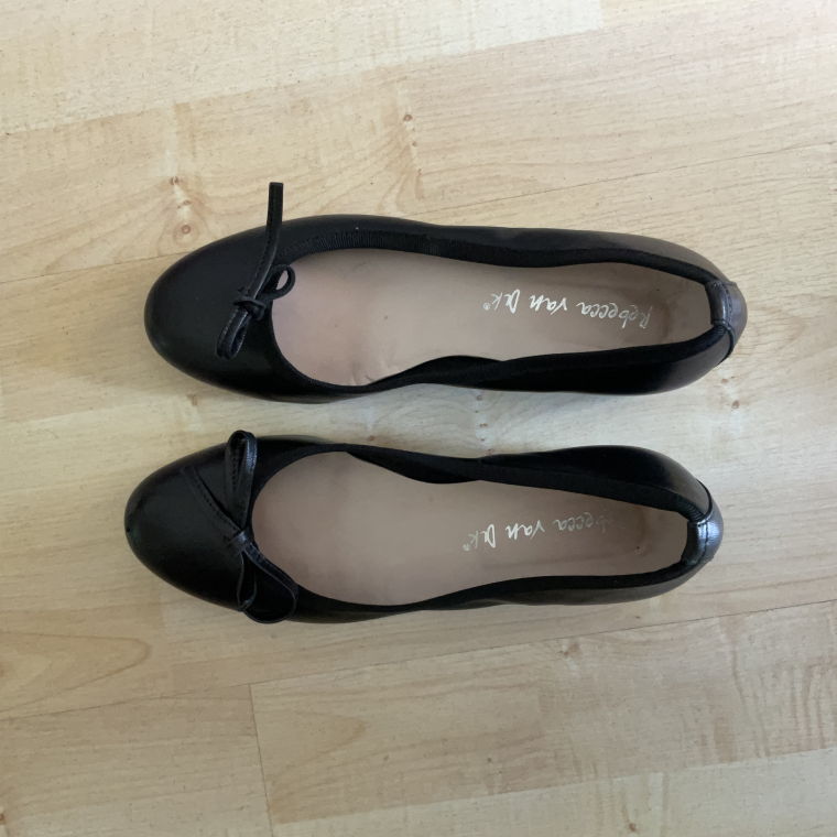 Black Heeled Ballet Shoes