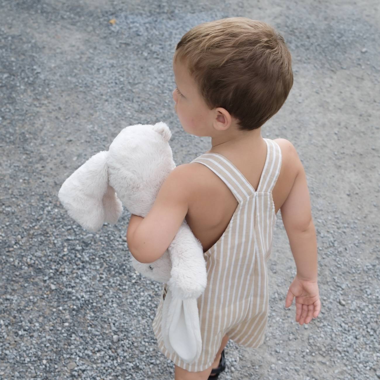 peluche lapin bébé, doudou enfant naissance, doudou fabriqué en Europe, doudou qualité premium