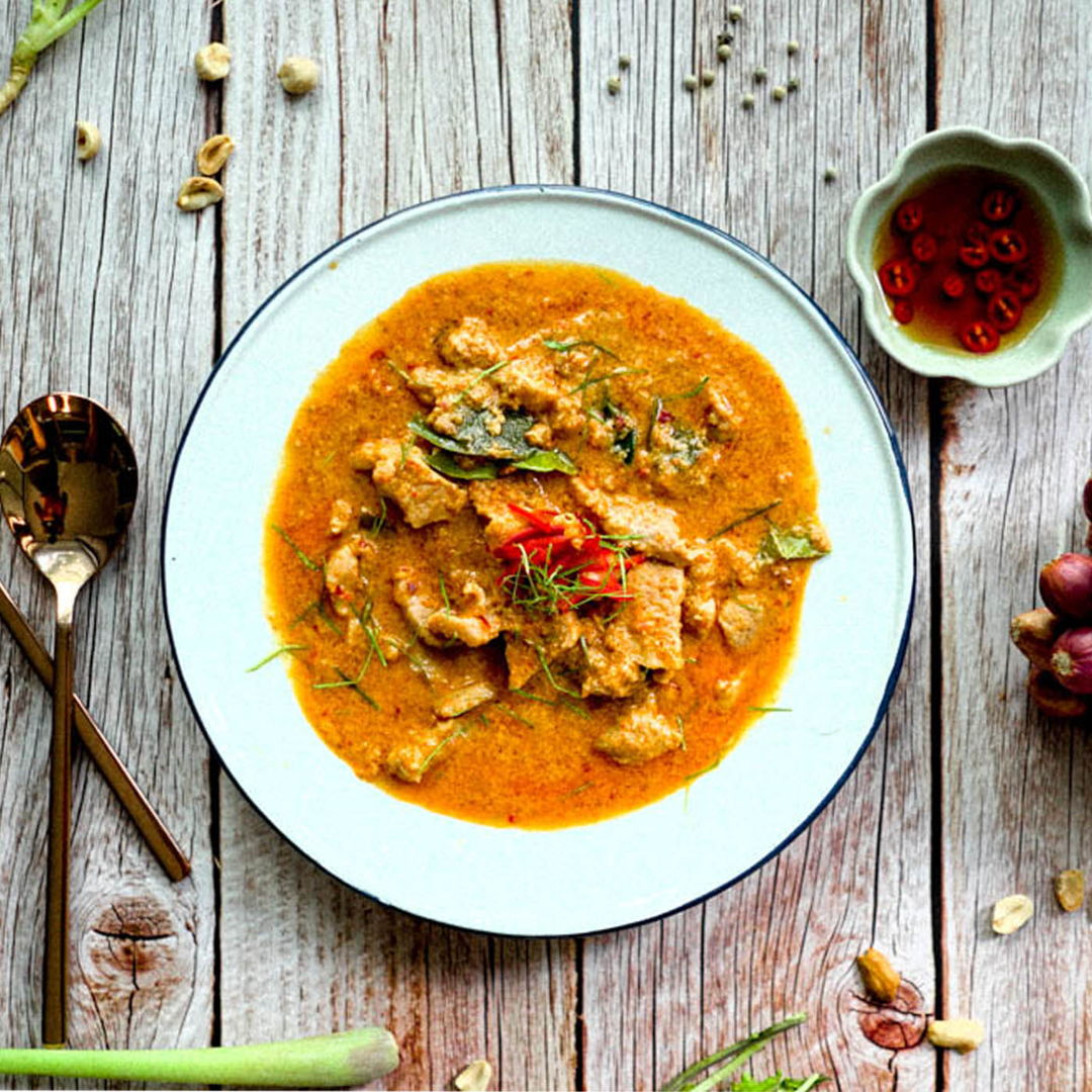 My Panang Curry dish.
Thai Panang Curry with meant of your choice. I made from scratch. Start from making curry paste and cooking with fresh coconut milk.